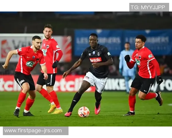 悉尼FC与中央海岸水手的激烈对决揭示澳超联赛的精彩瞬间 悉尼FC与中央海岸水手的激烈对决揭示澳超联赛的精彩瞬间